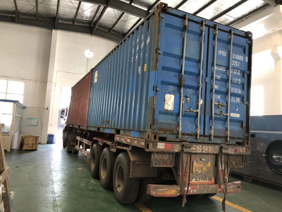 滾筒式烘干機(jī)發(fā)貨 滾筒式烘干機(jī)發(fā)貨